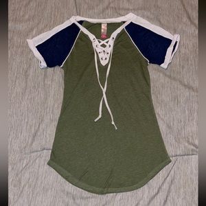 NO BOUNDARIES lace-up shirt